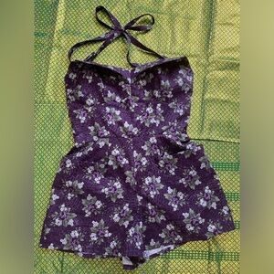 Spiderweb and rose playsuit romper 🕸️🥀 XL